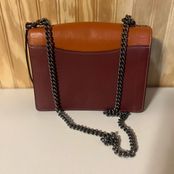 Authentic coach Small crossbody/shoulder bag- burnt orange and burgundy color - Picture 2 of 7